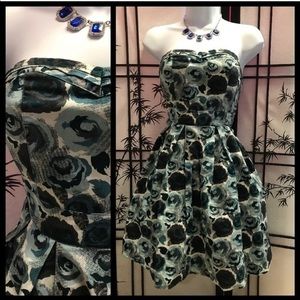 H&M strapless rose design dress
